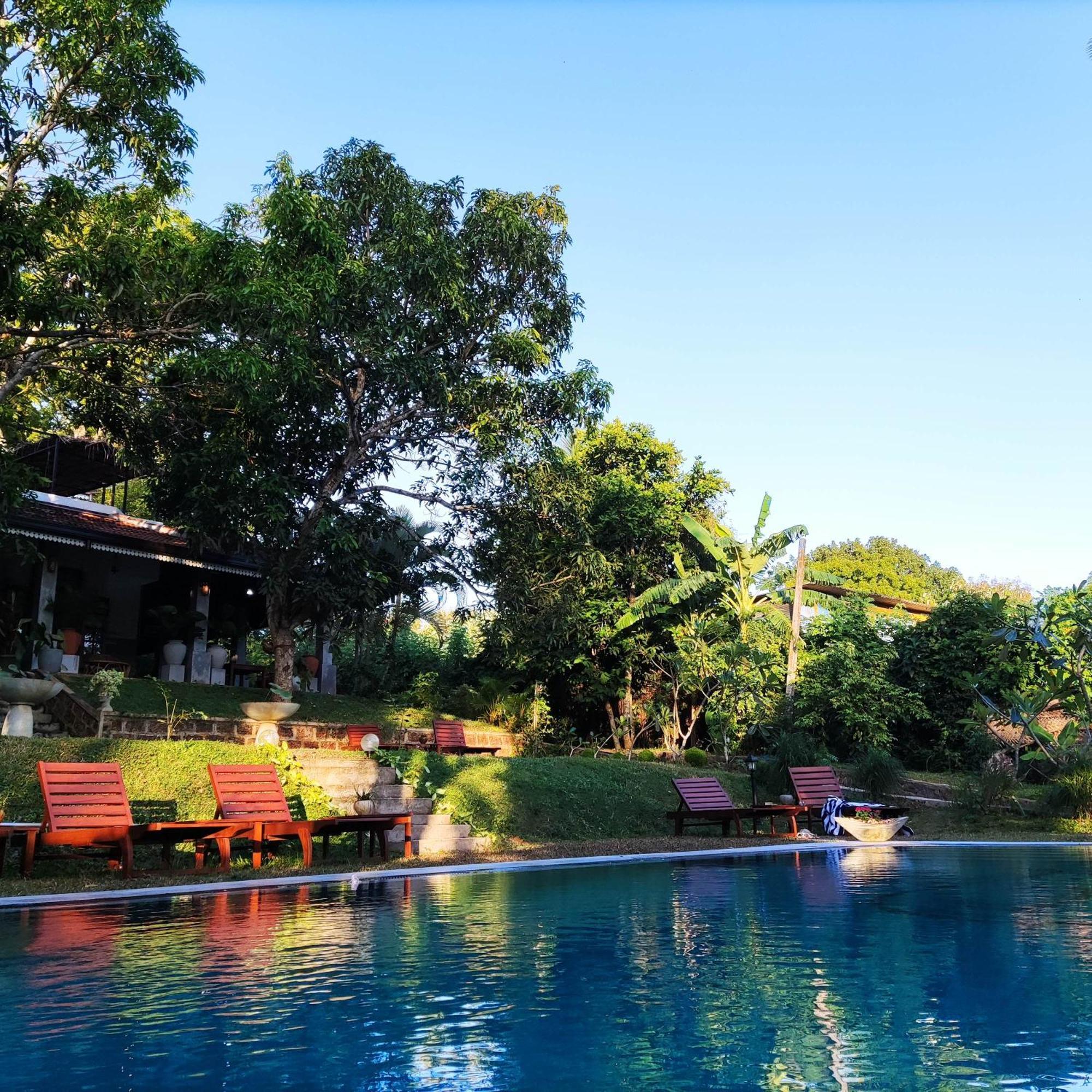 Villa Lyvie Ayurvedic Hotel แทนกาลเล ภายนอก รูปภาพ
