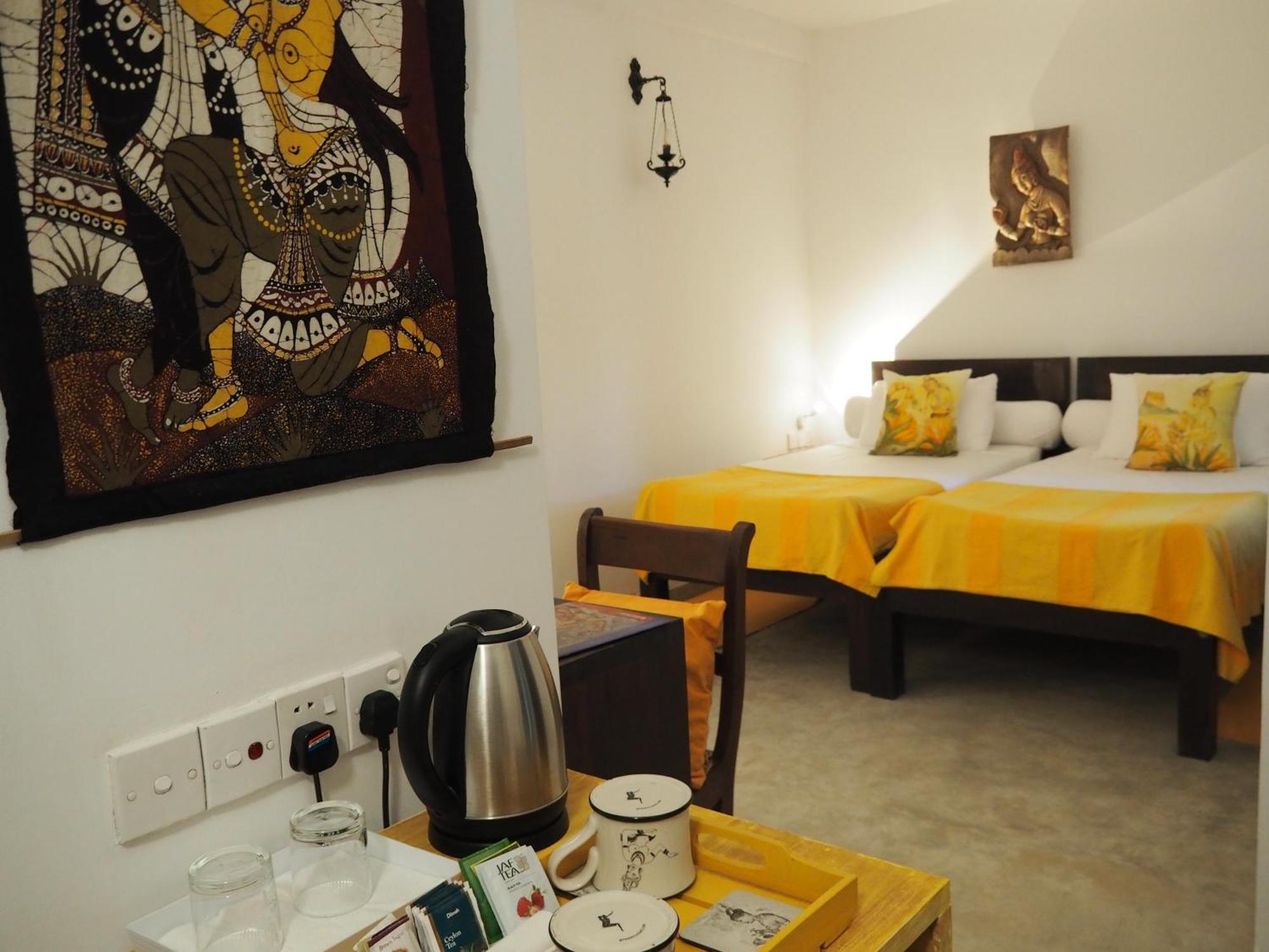 Villa Lyvie Ayurvedic Hotel แทนกาลเล ภายนอก รูปภาพ