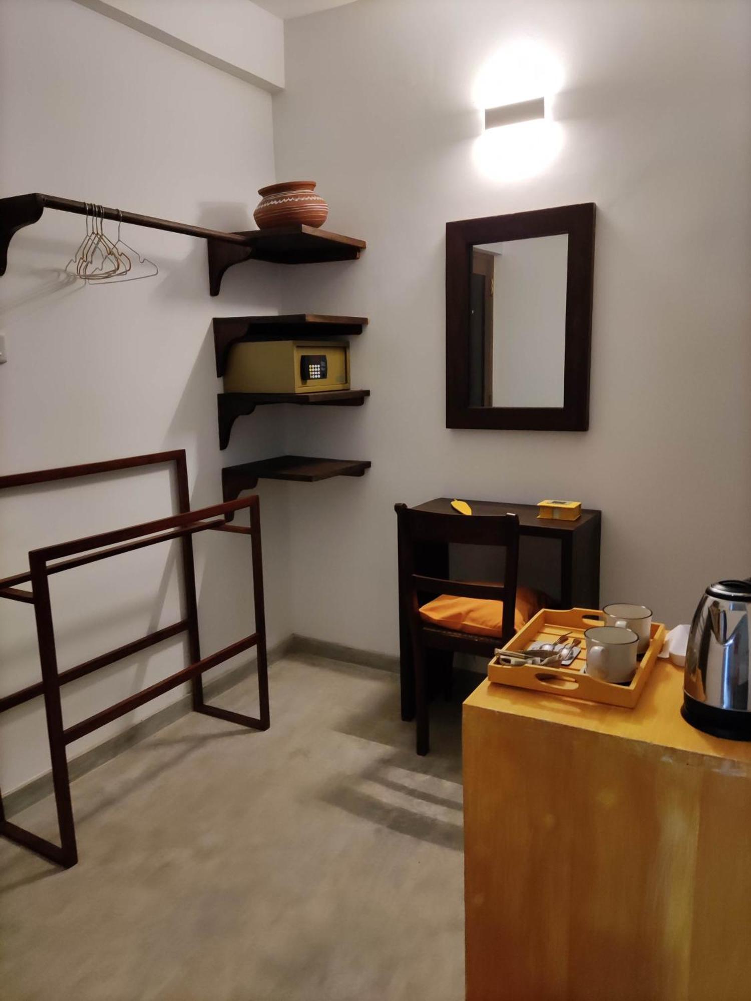Villa Lyvie Ayurvedic Hotel แทนกาลเล ภายนอก รูปภาพ