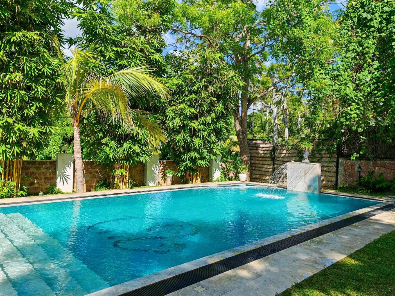 Villa Lyvie Ayurvedic Hotel แทนกาลเล ภายนอก รูปภาพ