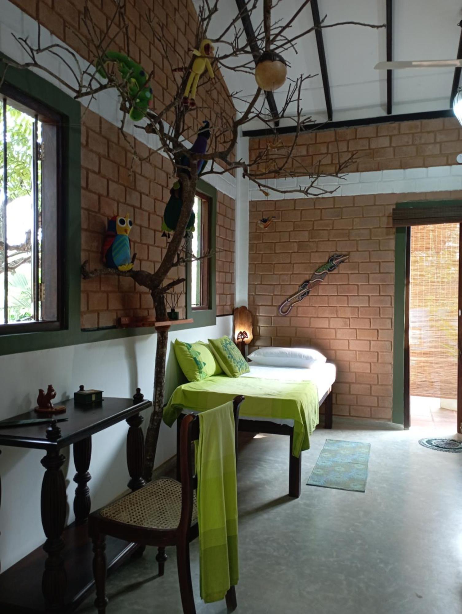 Villa Lyvie Ayurvedic Hotel แทนกาลเล ภายนอก รูปภาพ