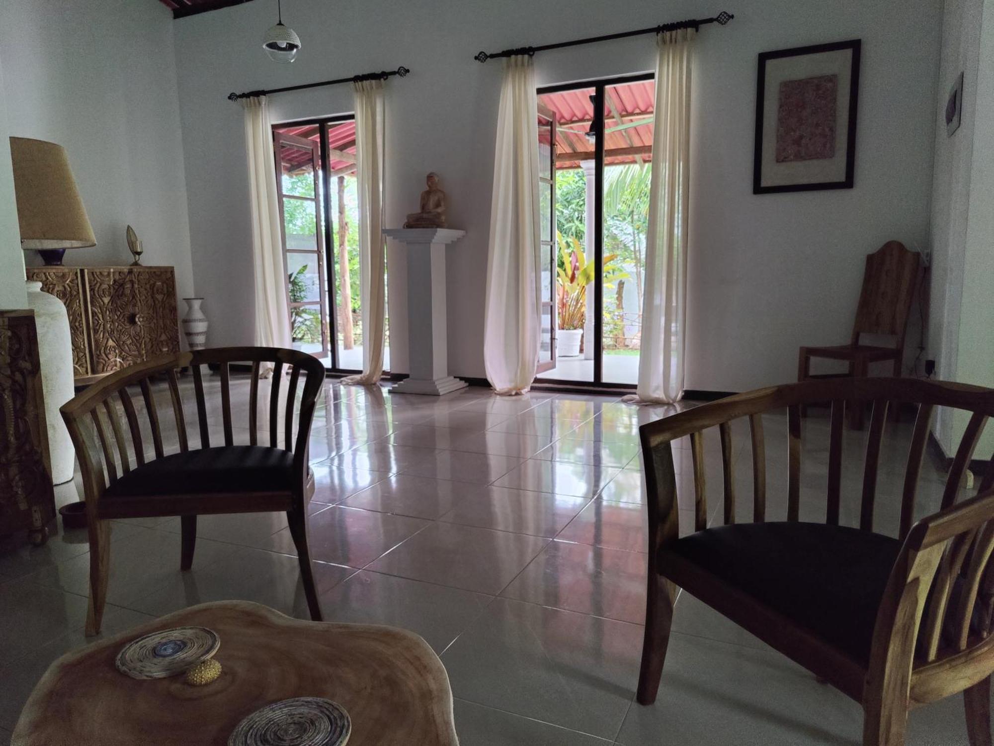 Villa Lyvie Ayurvedic Hotel แทนกาลเล ภายนอก รูปภาพ