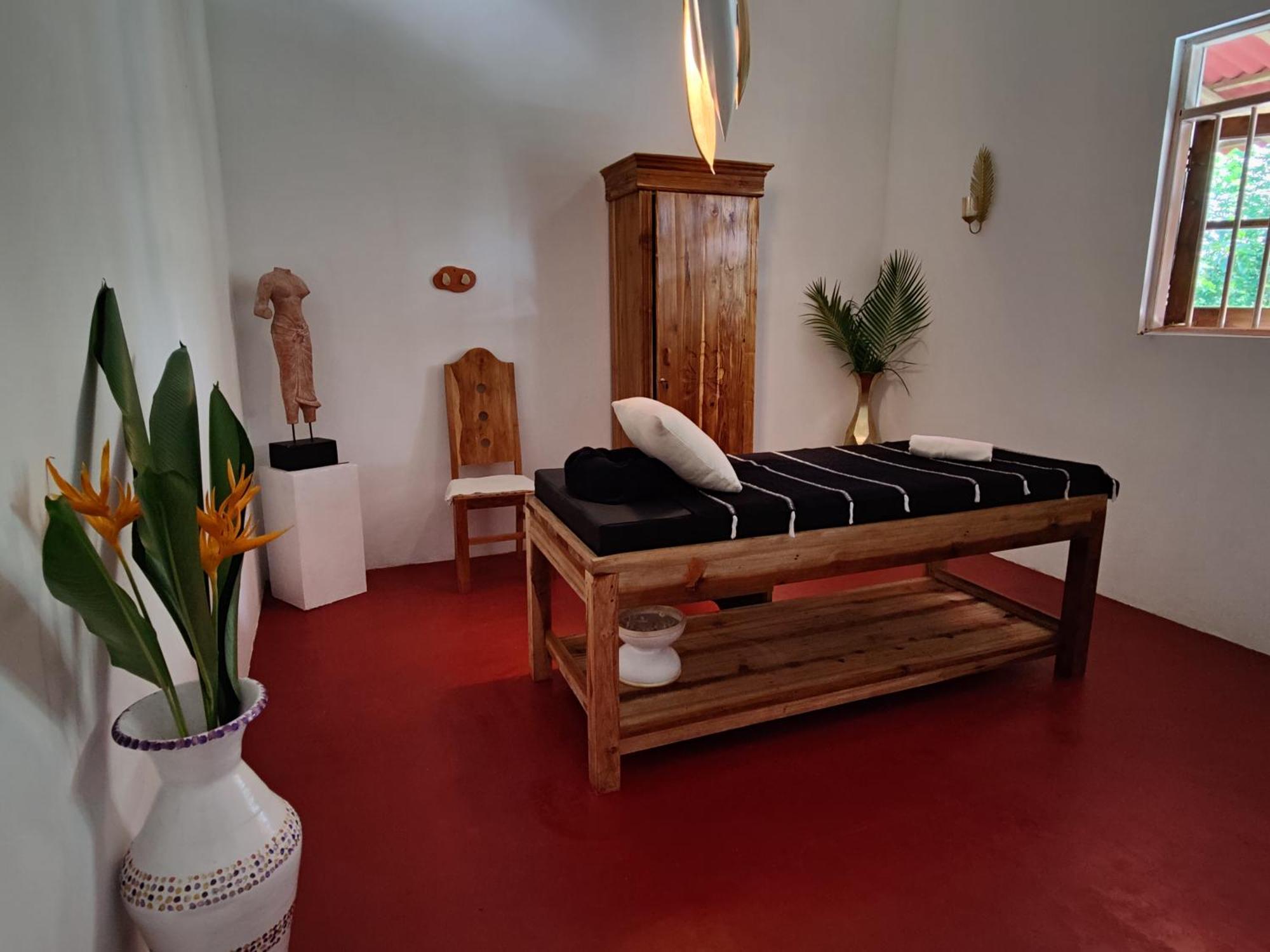 Villa Lyvie Ayurvedic Hotel แทนกาลเล ภายนอก รูปภาพ