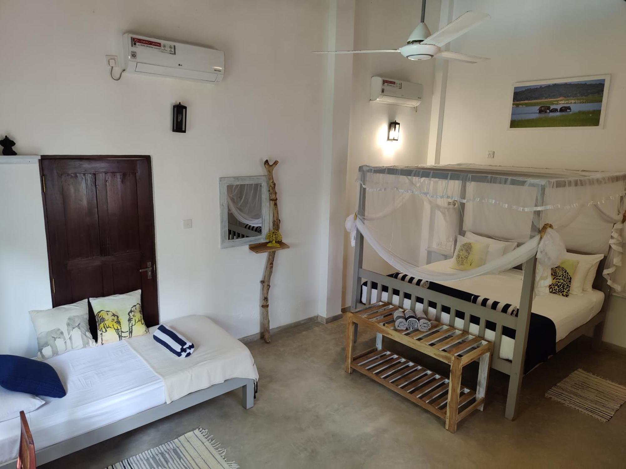 Villa Lyvie Ayurvedic Hotel แทนกาลเล ภายนอก รูปภาพ